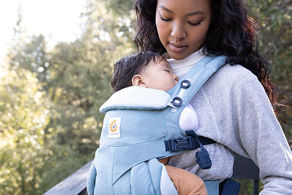 Ergobaby UK | Sleepwear | Ergobaby All Position 360 Baby Carrier in Heritage Blue