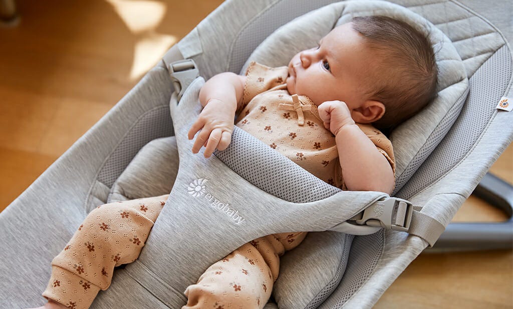 Evolve baby bouncer. Ergonomic support from day one